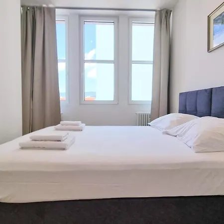 Campo Marzio 6 Apartment *