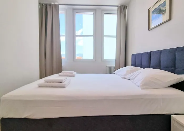 Campo Marzio 6 Apartment *