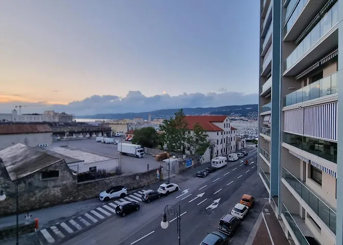 Apartment Campo Marzio 6